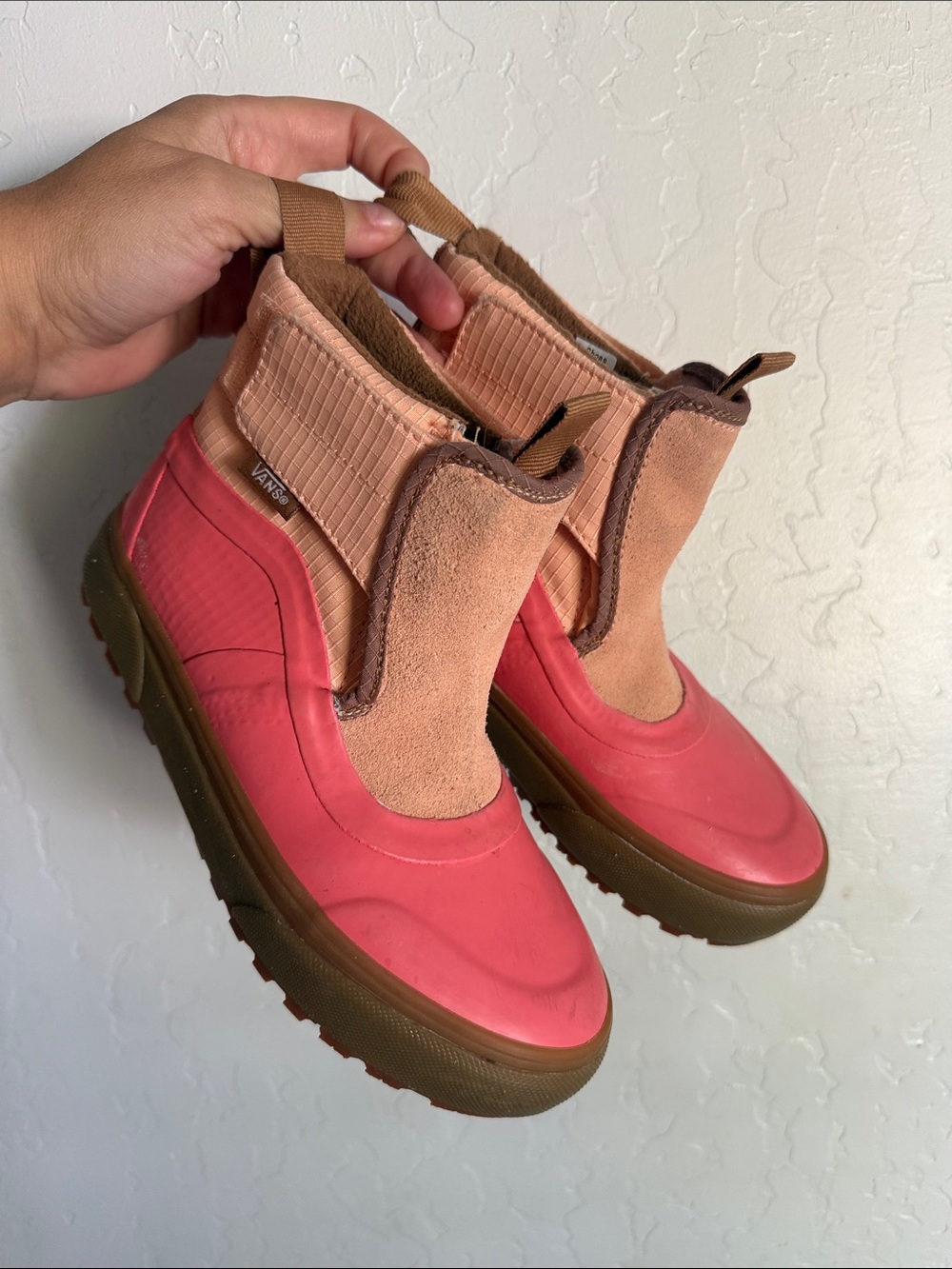 Vans Kids MTE Slip-On Hi Terrain boots | Pink | Size 2.0